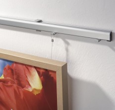 Standmobiliar Garderoben Ausstellungssysteme Klemm- & BIlderschiene ALU-tech